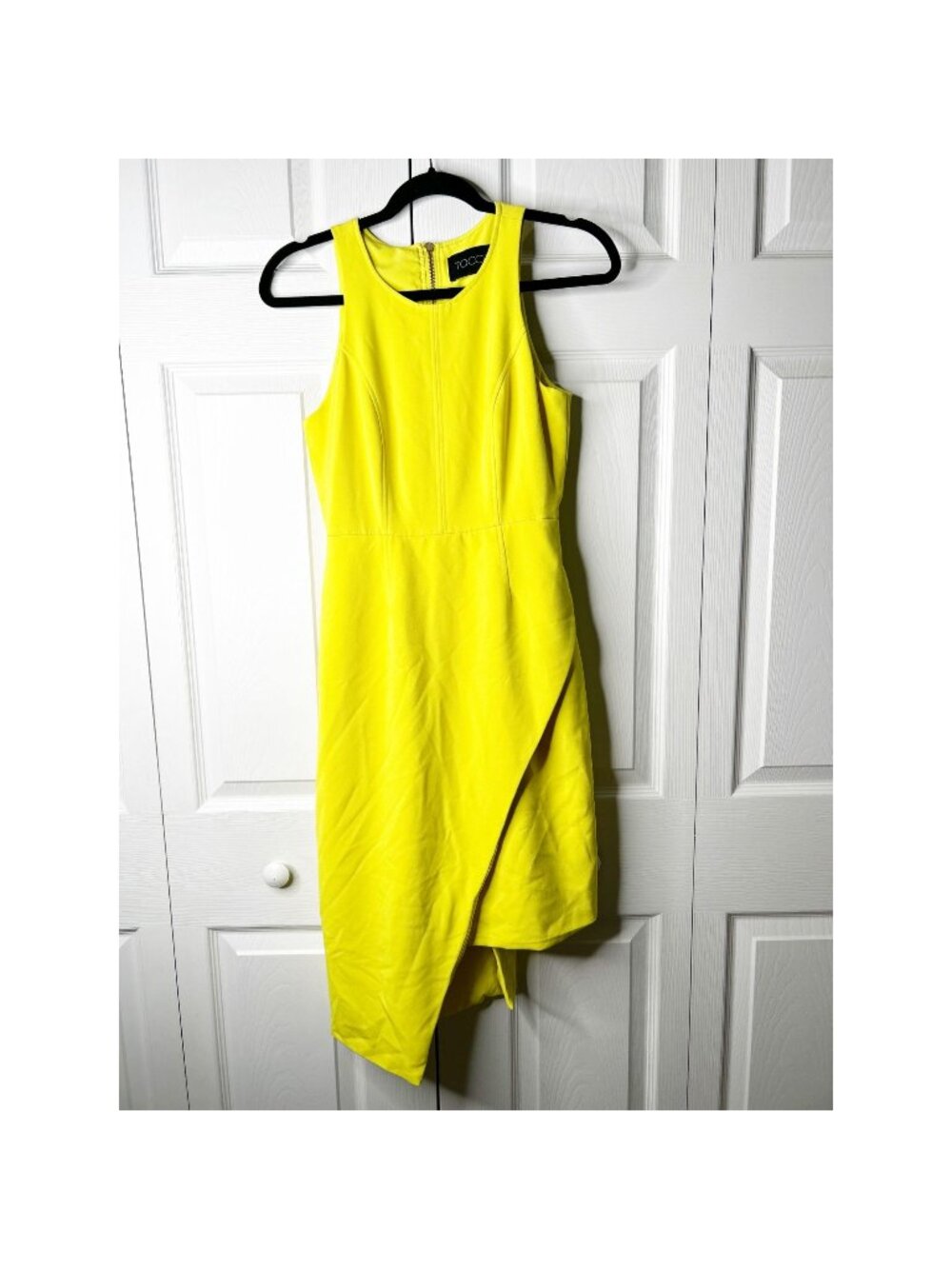 Toccin NY Yellow Asymmetric Sleeveless Back Zip Sheath Dress Women's Size 2